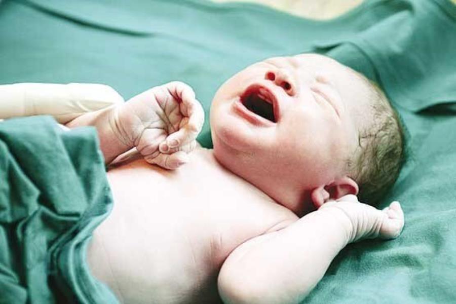 ثبت بیش از ۱۶۸ هزار تولد و ۷۱ هزار فوتی در دو ماهه نخست سال جاری